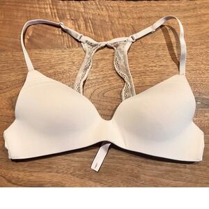 Victorias Secret T-Shirt Lightly Lined Wireless Racerback Lace Bra Beige 34A